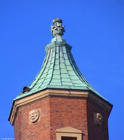 Rathausturm-gb-2015.jpg